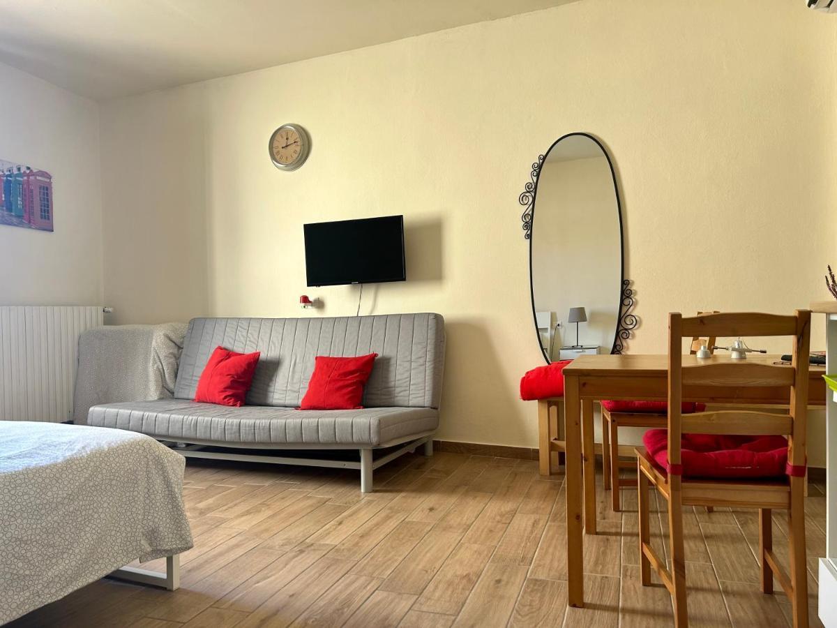 Apartment Nel Centro Della Citta Pistoia Exterior foto