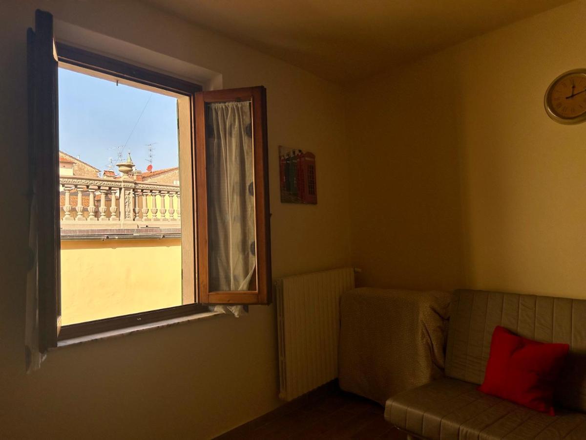 Apartment Nel Centro Della Citta Pistoia Exterior foto